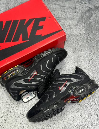 Кроссовки Nike Air Max Tn Plus Доставка