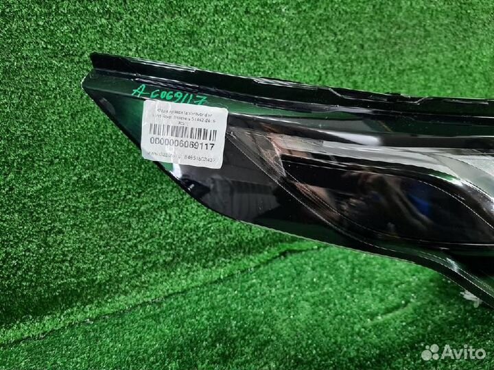 Фара правая Land Rover Discovery V