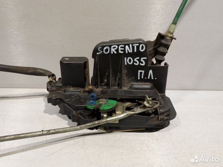 Замок двери передний левый Kia Sorento D4CB 2002