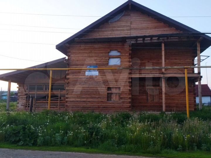 Дом 439,8 м² на участке 17 сот.