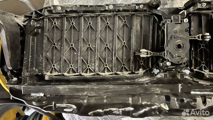 Жалюзи решетки радиатора BMW g30