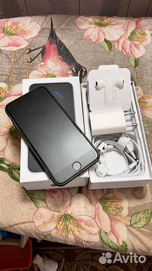 iPhone SE (2020), 128 ГБ