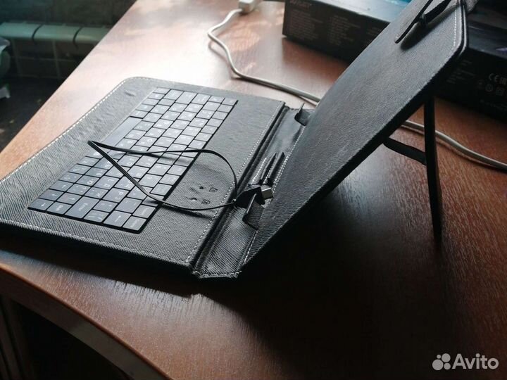 Внешняя (физическая) клавиатура