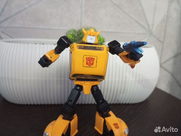 Трансформер Бамблби