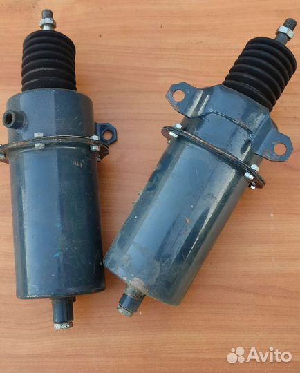 Два Задних тормозных цилиндра татра