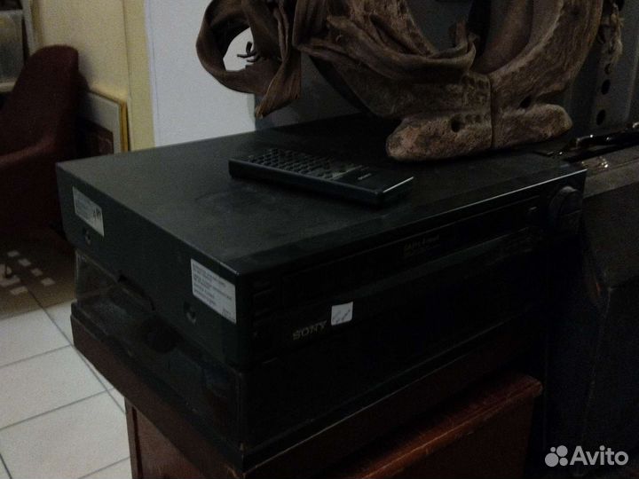 Видеомагнитофон JVC