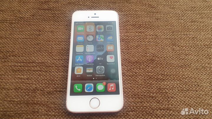 iPhone SE, 16 ГБ