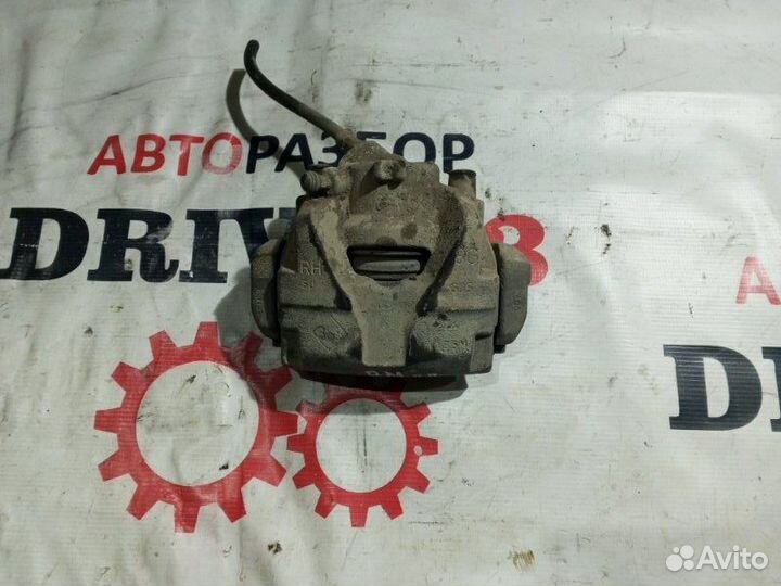 Суппорт передний правый Renault Megane 3 K4MV838