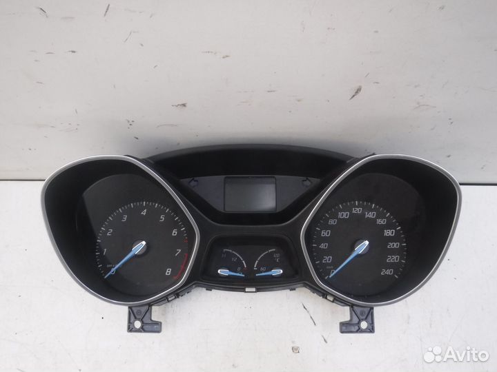 Щиток приборов (панель приборов) Ford Focus III 20