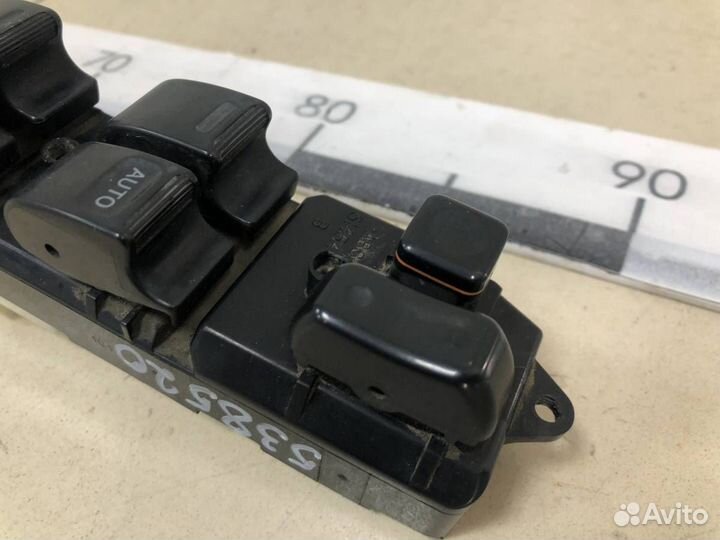 Блок управления стеклоподъемниками Toyota Corolla