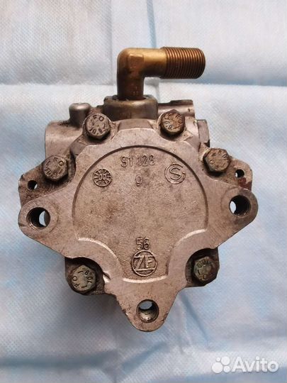 Насос гидроусилителя Audi A4 VW Passat 96-00