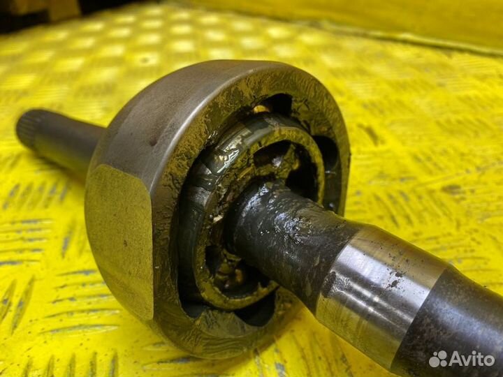 Полуось передний левый Nissan Patrol Y61 ZD30ddti