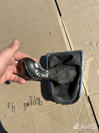 Ручка кпп с чехлом Opel Astra J 1.8 мех