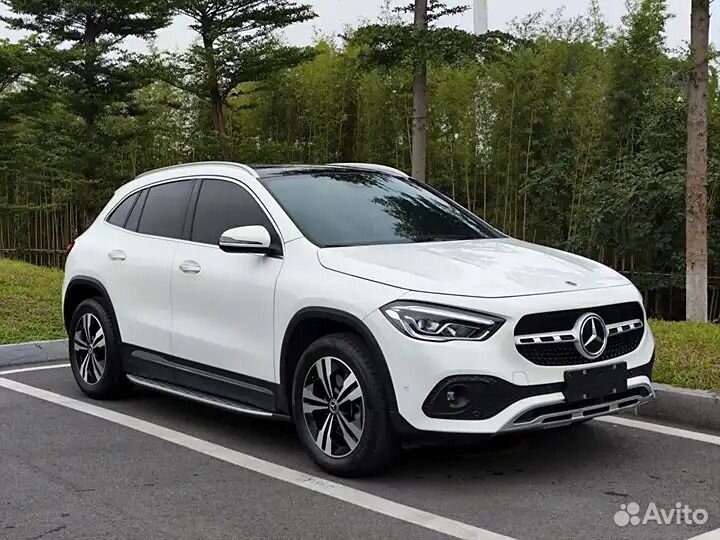 Mercedes-Benz GLA-класс 1.3 AMT, 2020, 25 000 км