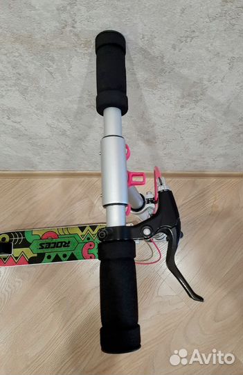 Самокат Roces детский двухколесный до 80кг