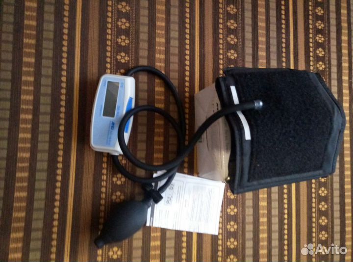 Тонометр полуавтоматический, тип UA-604