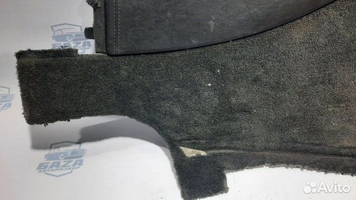 Накладка консоли передняя правая Audi A8 D2 AUW