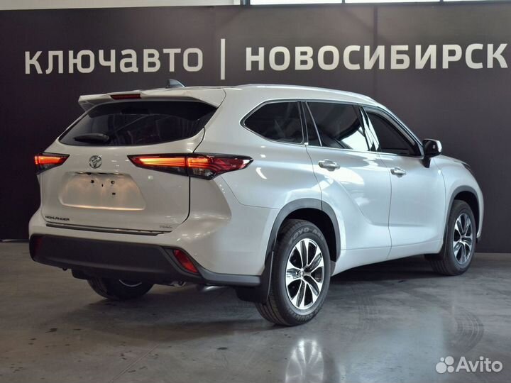 Toyota Highlander 3.5 AT, 2022