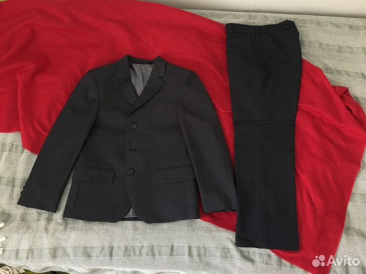Школьный костюм