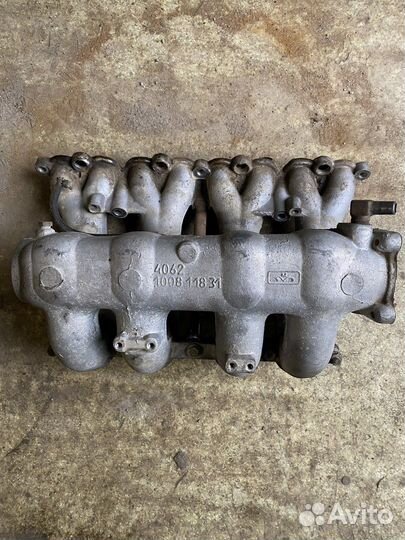 Коллектор впускной 405 406