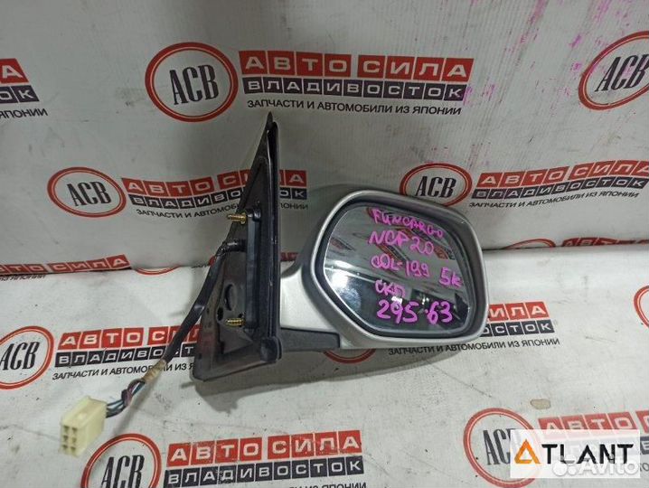 Зеркало правое toyota funcargo