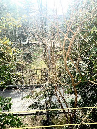 3-к. квартира, 80 м², 2/4 эт.