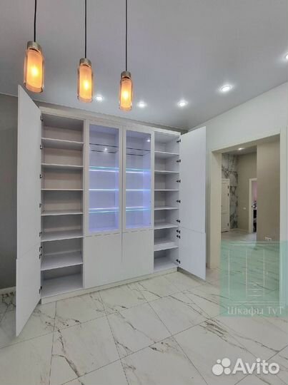 Шкаф стенка