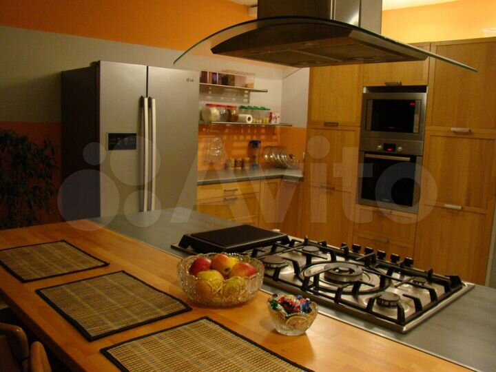 Коттедж 347 м² на участке 11,5 сот.