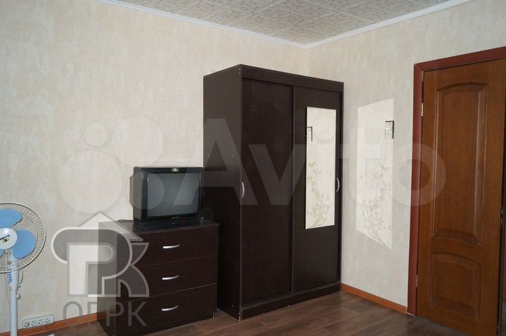 Комната 37,6 м² в 3-к., 1/9 эт.