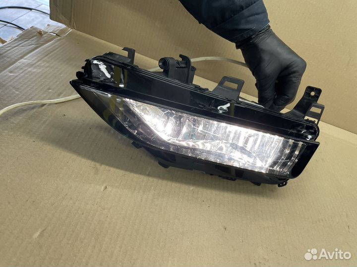 Птф туманная фара передняя правая Skoda Rapid 2