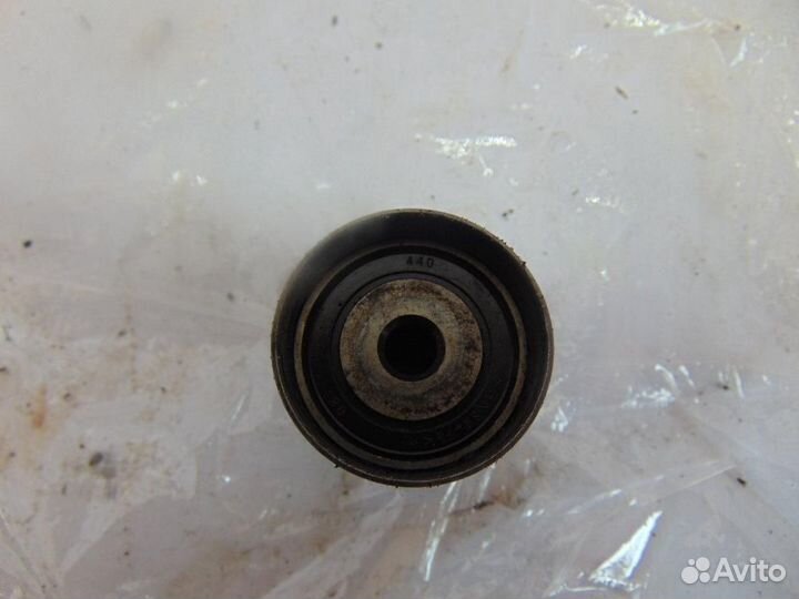 Ролик дополнительный ремня грм для Volkswagen Pass