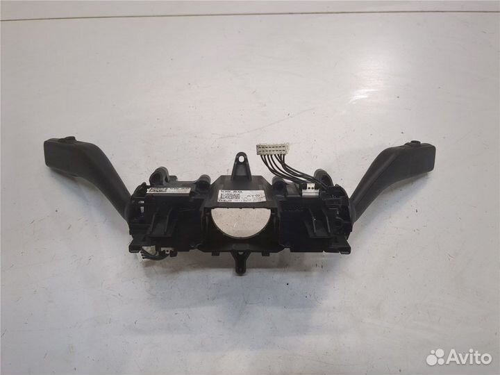 Переключатель поворотов и дворников Volkswagen Pas