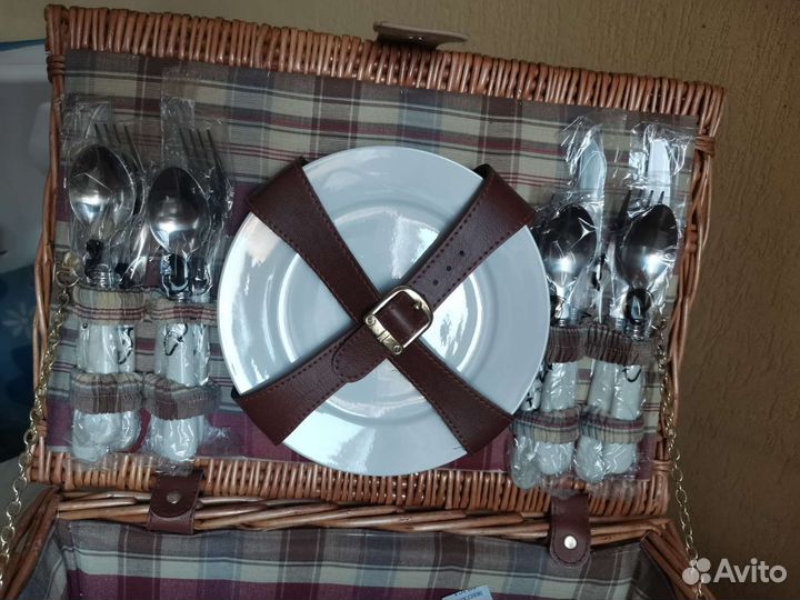 Набор столовых приборов для пикника