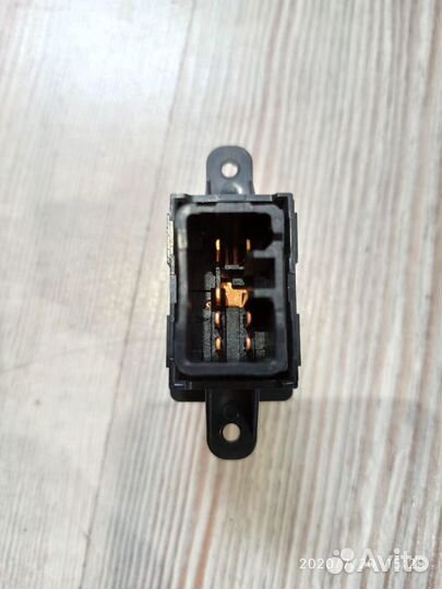 Кнопка стеклоподъемника Kia picanto 2 Прав