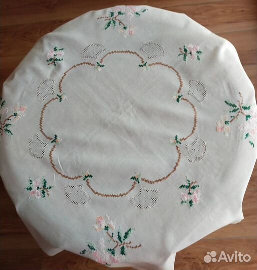 Скатерти ручная вышивка Германия