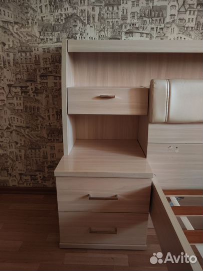 Спальный гарнитур бу