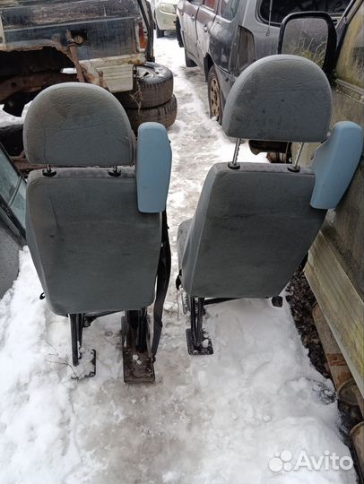Салонное сиденье Ford Transit 2010
