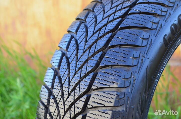 Goodyear UltraGrip Ice 2 205/50 R17