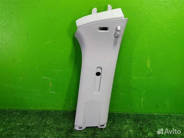 Обшивка правой стойки volkswagen Caddy 4 2019