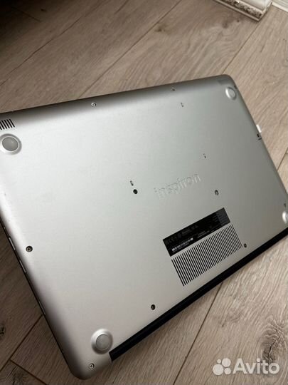 Ноутбук dell inspiron 15
