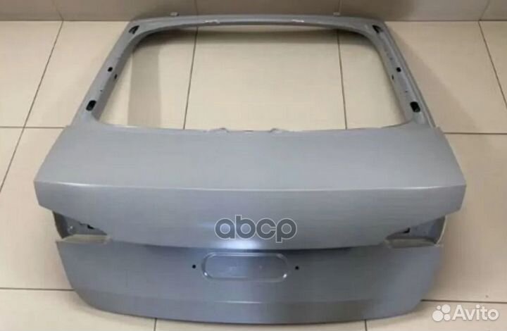 Крышка багажного отсека 60U827025C VAG