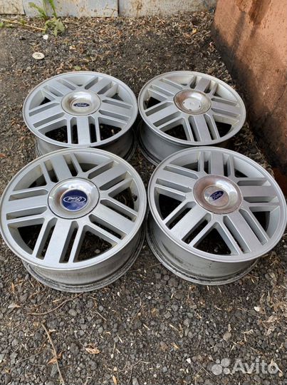 Оригинал Ford R16/5/108