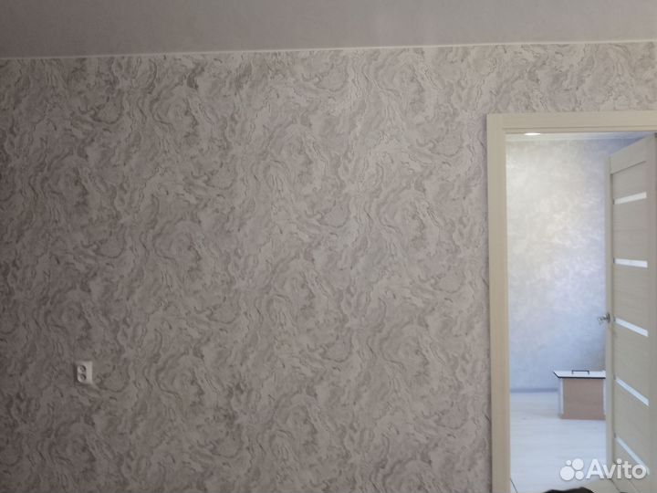 Поклейка обоев