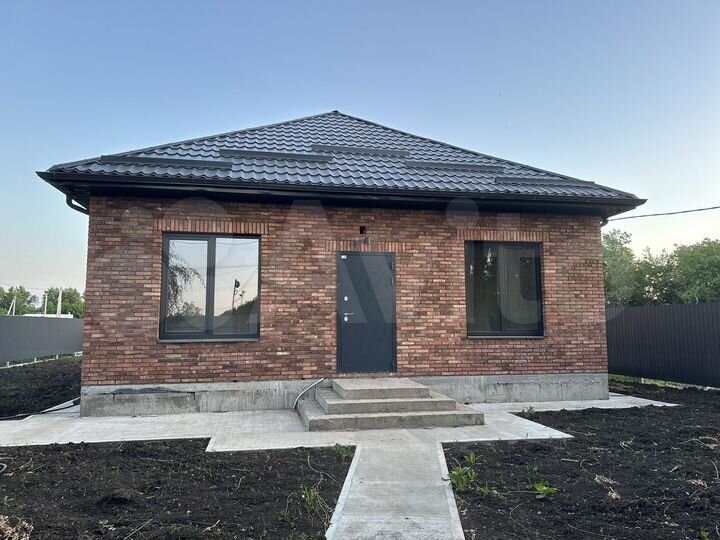 Дом 83 м² на участке 6 сот.