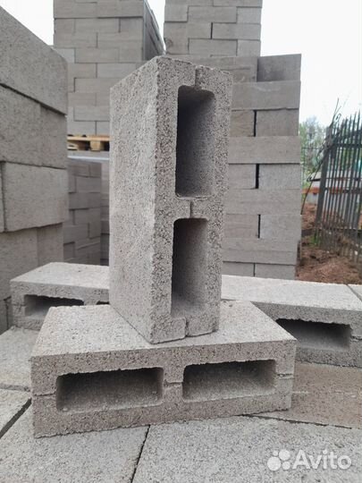 4х пустотный керамзитобетонный блок