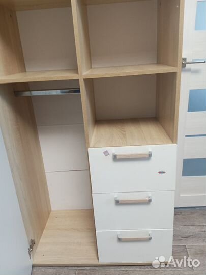 Шкаф в детскую