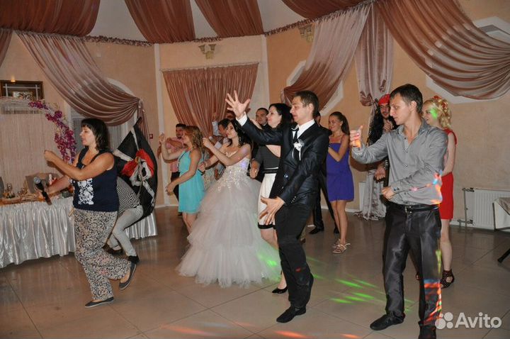 Ведущая-вокалист на Ваш праздник(тамада) и DJ