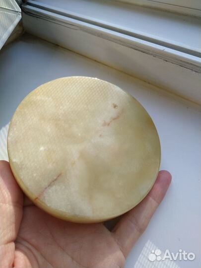 Пепельница из оникса новая