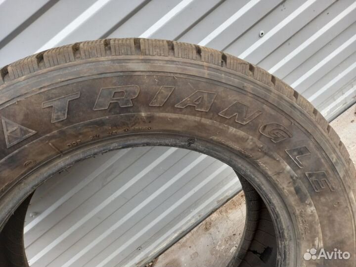 Triangle WinterX TW401 275/60 R20 119T