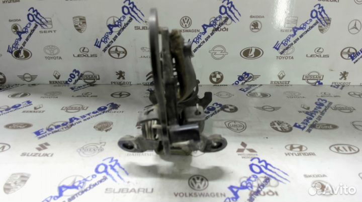 Крюк капота Mercedes Benz W210 E-Klasse 1995-2000